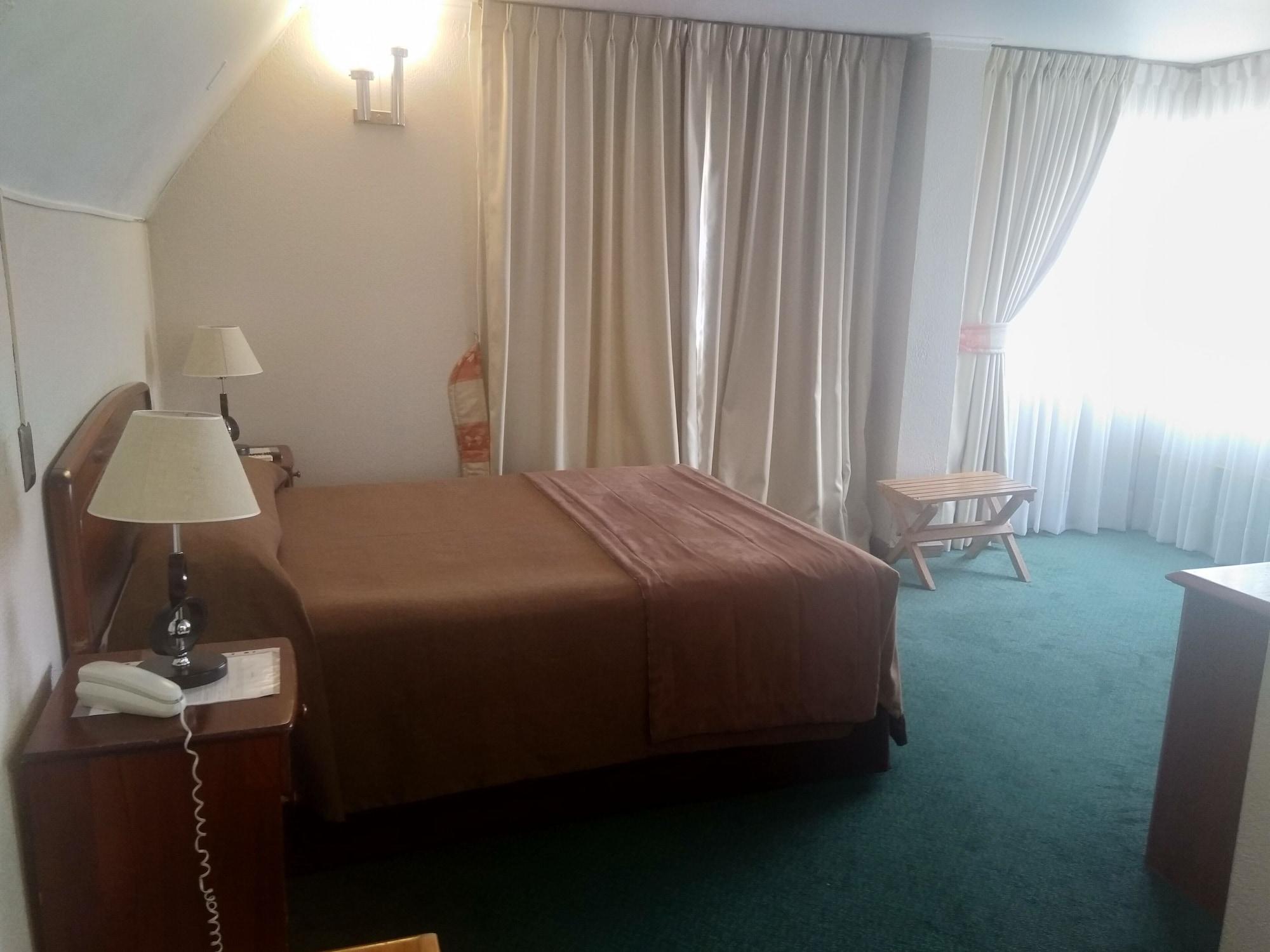 סנטיאגו Hotel Maria Angola מראה חיצוני תמונה