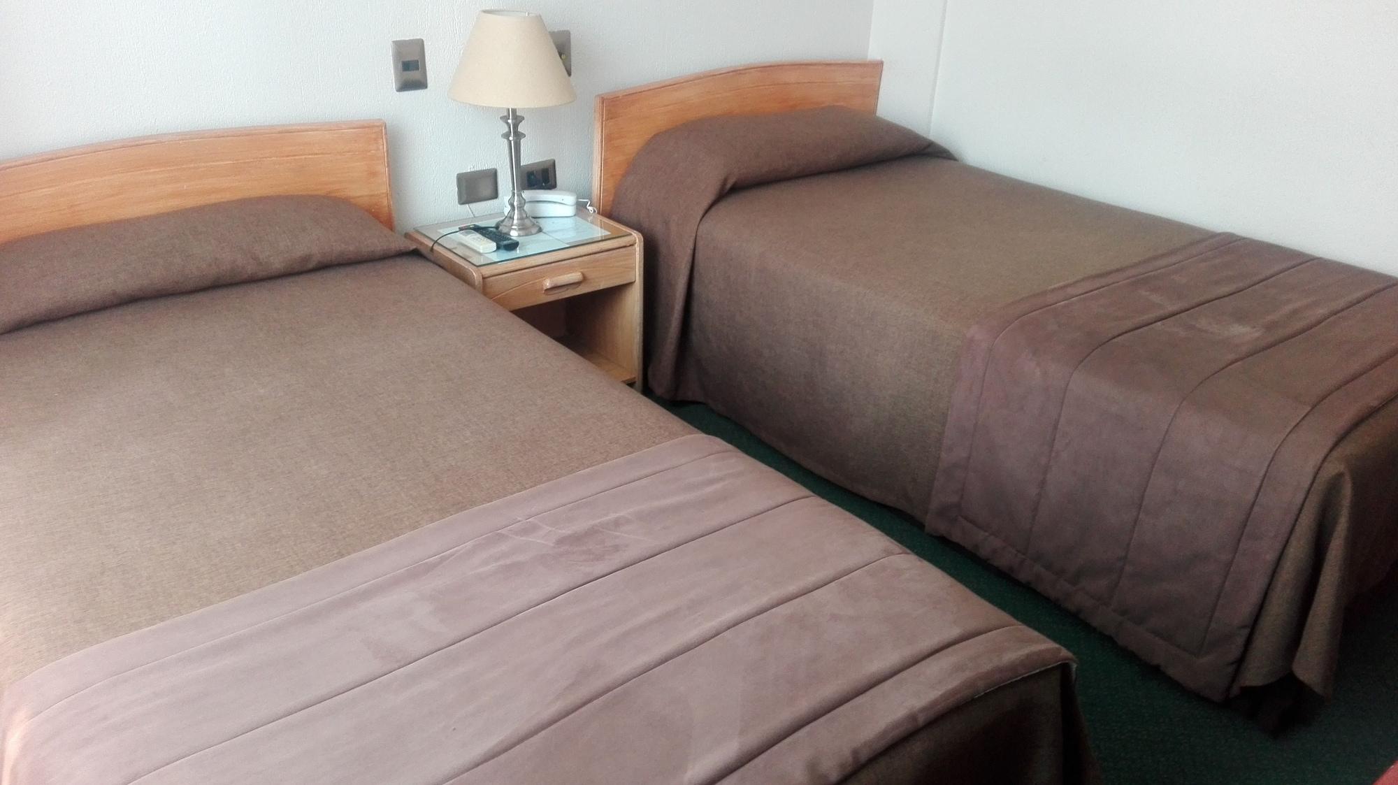 סנטיאגו Hotel Maria Angola מראה חיצוני תמונה