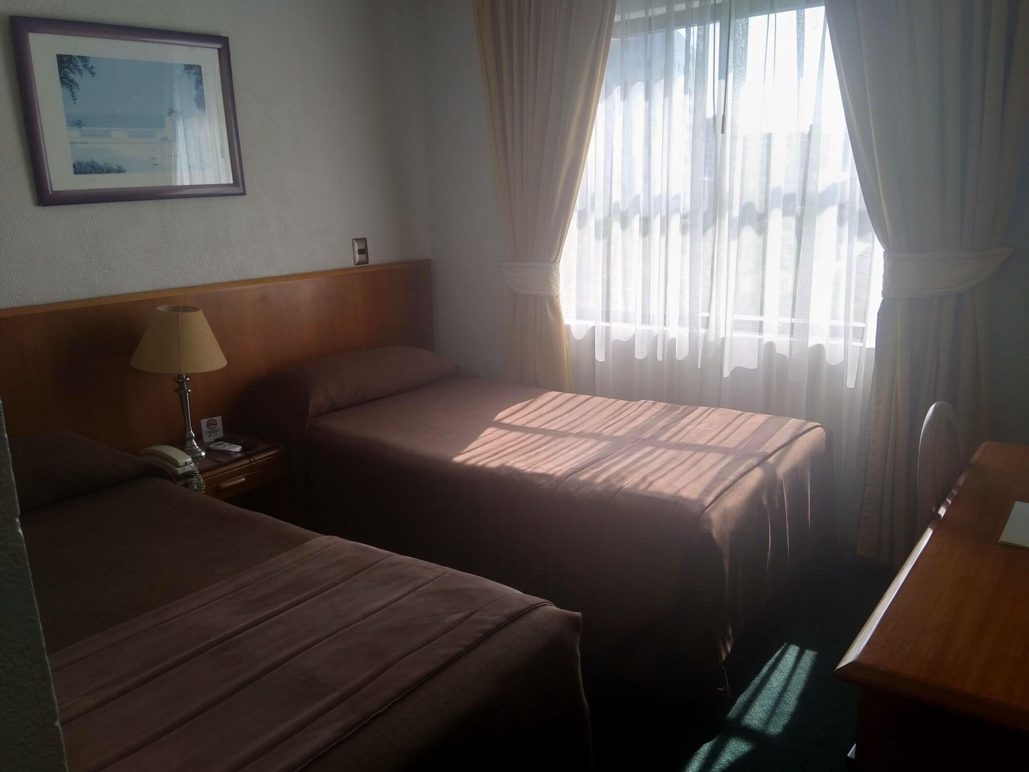 סנטיאגו Hotel Maria Angola מראה חיצוני תמונה