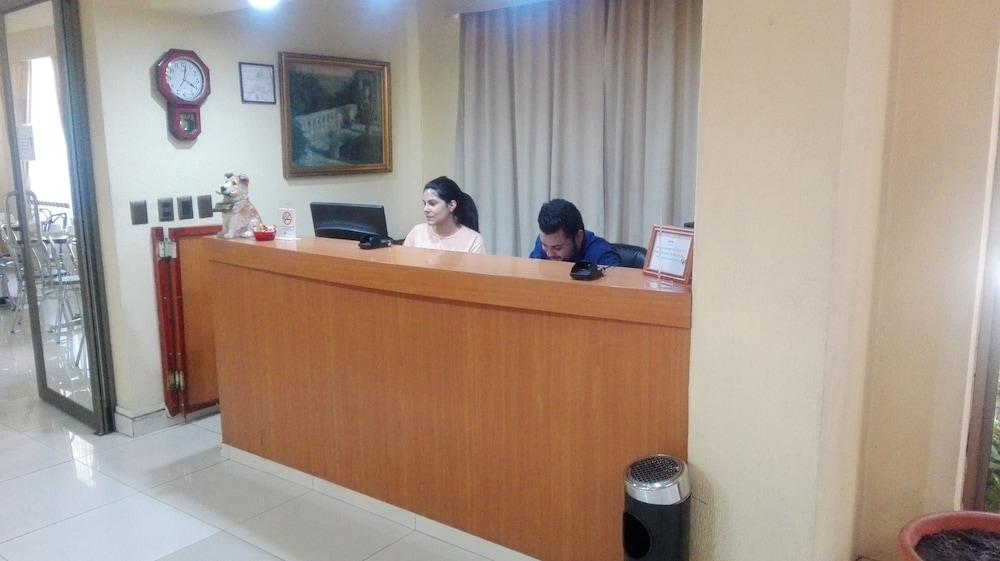 סנטיאגו Hotel Maria Angola מראה חיצוני תמונה