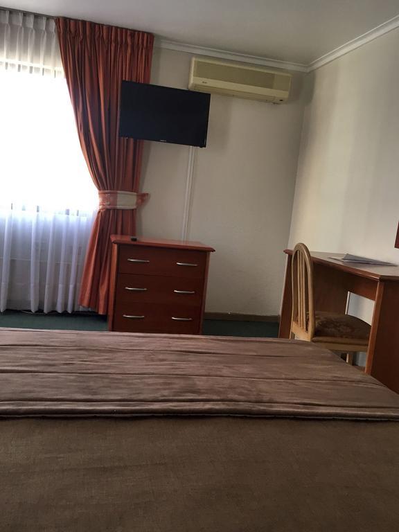 סנטיאגו Hotel Maria Angola מראה חיצוני תמונה