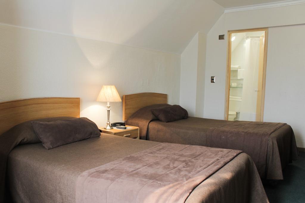 סנטיאגו Hotel Maria Angola מראה חיצוני תמונה